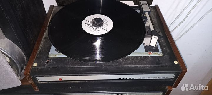 Проигрыватель винила СССР