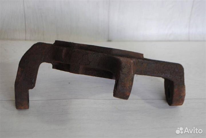 Кулак передний правый Kyron Actyon Sports Rexton