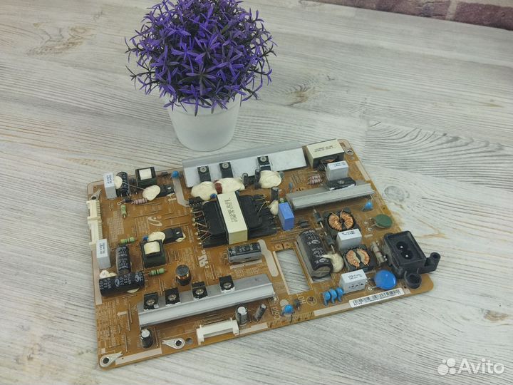 Блок питания BN44-00518B