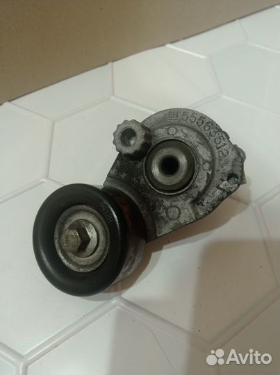 Ролик-натяжитель Opel Insignia