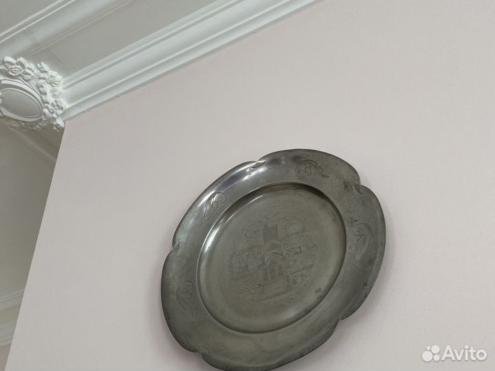 Декоративная тарелка с замком. Швеция