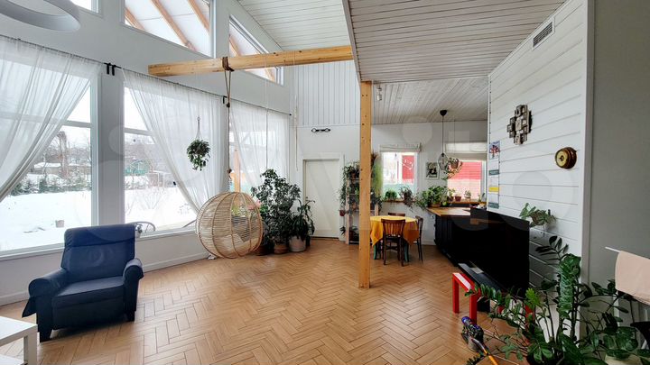 Коттедж 175 м² на участке 5 сот.