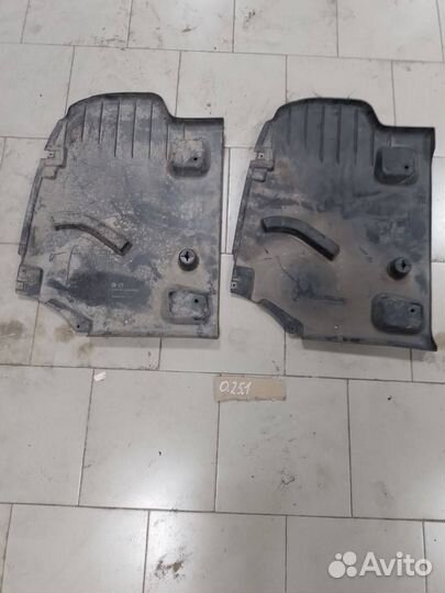 Обшивка пола справа Mercedes-Benz E-Class 2016-Н.в