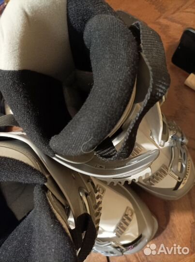 Ботинки для горных лыж