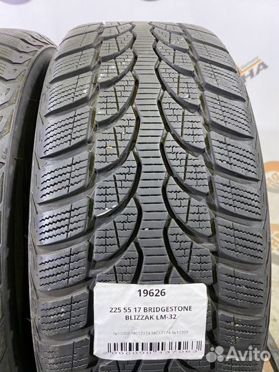 Bridgestone Blizzak LM-32 225/55 R17
