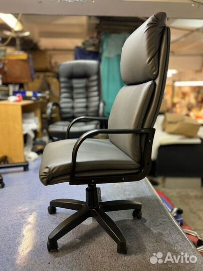 Компьютерное кресло