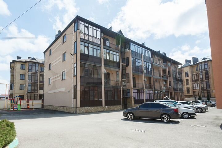 2-к. квартира, 75 м², 4/4 эт.