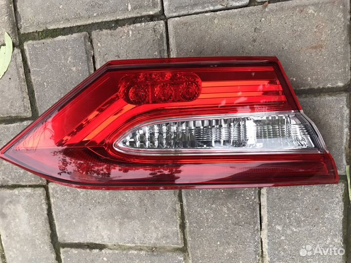 Фонарь задний toyota camry 70