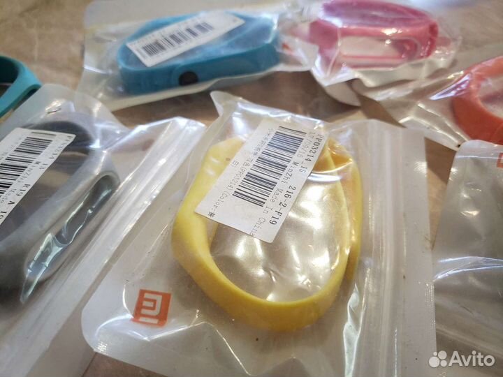 Браслеты для MiBand 2