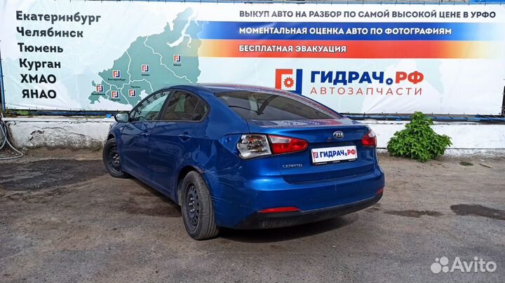 Ручка двери внутренняя левая Kia Cerato 3 82610-A7