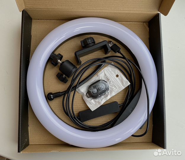 Кольцевая лампа со штативом (RGB LED 26 см)