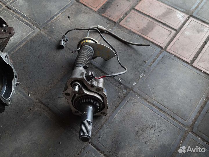 Блокировка переднего редуктора Mitsubishi Pajero 4