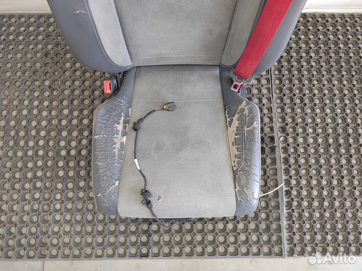 Сиденье водительское пневматическое Renault T