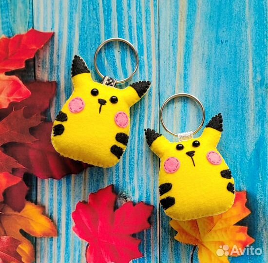 Брелок из фетра