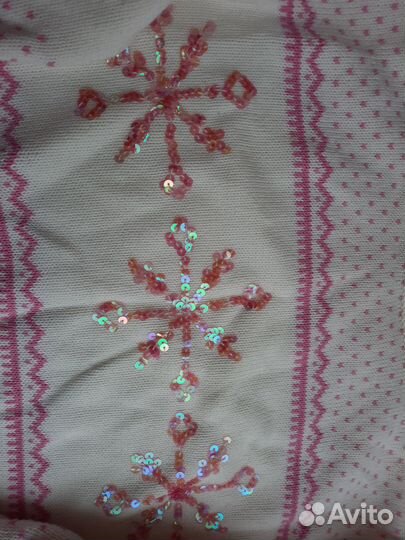 Свитер новогодний