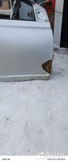 Дверь toyota vitz