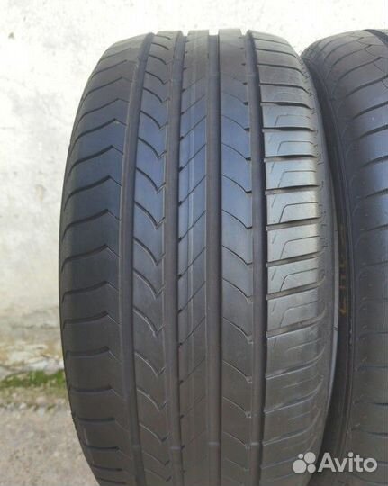 Goodyear EfficientGrip 245/45 R18 100V