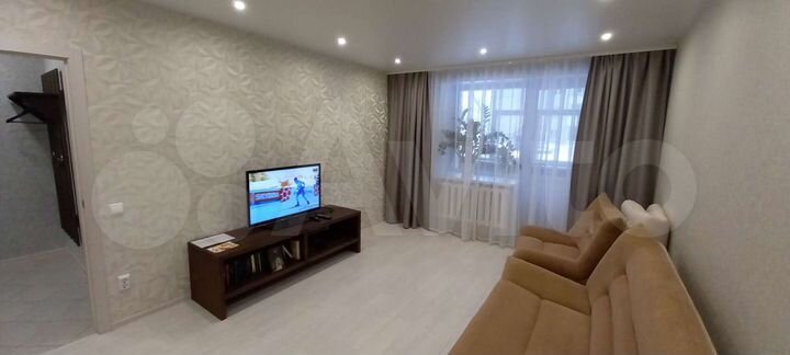 2-к. квартира, 53 м², 1/5 эт.