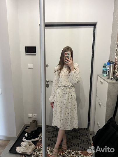 Летнее белое женское платье миди