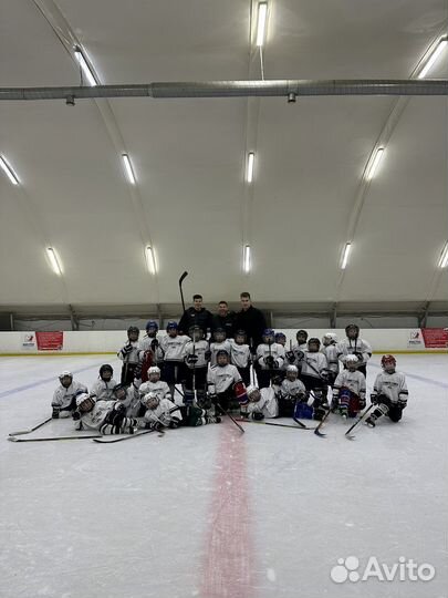 Тренер по хоккею