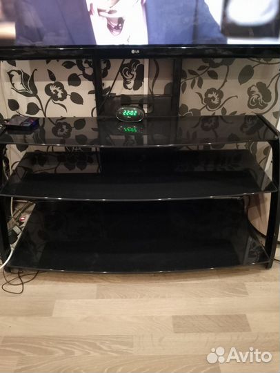 Полка для тв