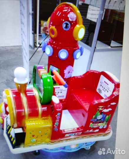 Самолет качели и паровоз. Музыкальные