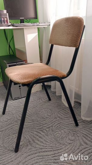 Стулья велюровые б/у в хорошем состоянии