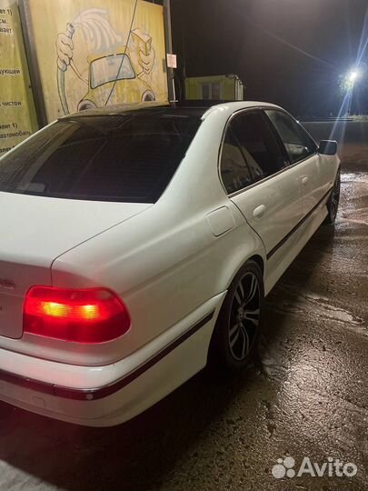 BMW 5 серия 2.0 МТ, 1997, 300 000 км