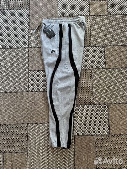 Спортивные штаны nike