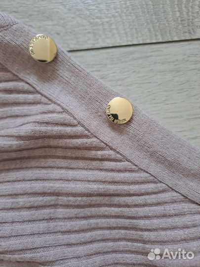 Свитер женский