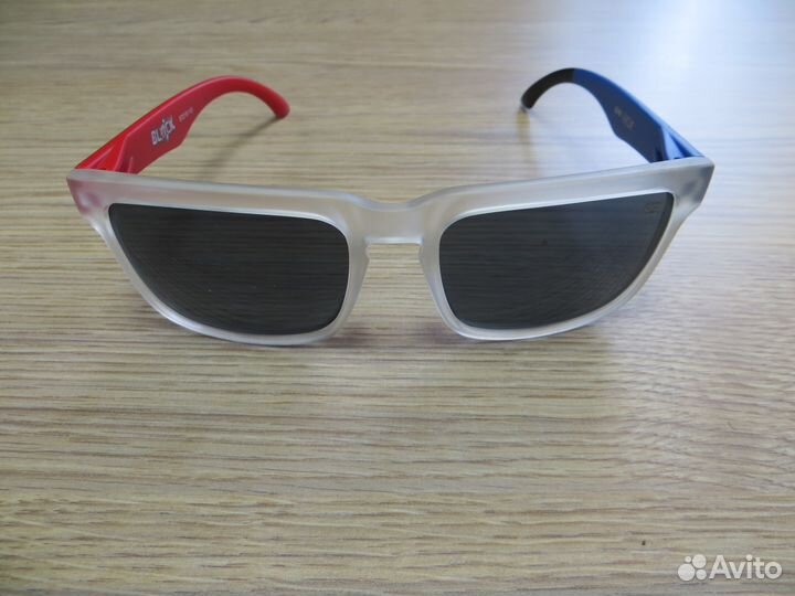 SPY очки/ красно-синяя дуга