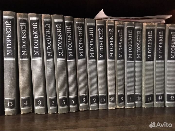Книги. Школьная литература. Библиотека