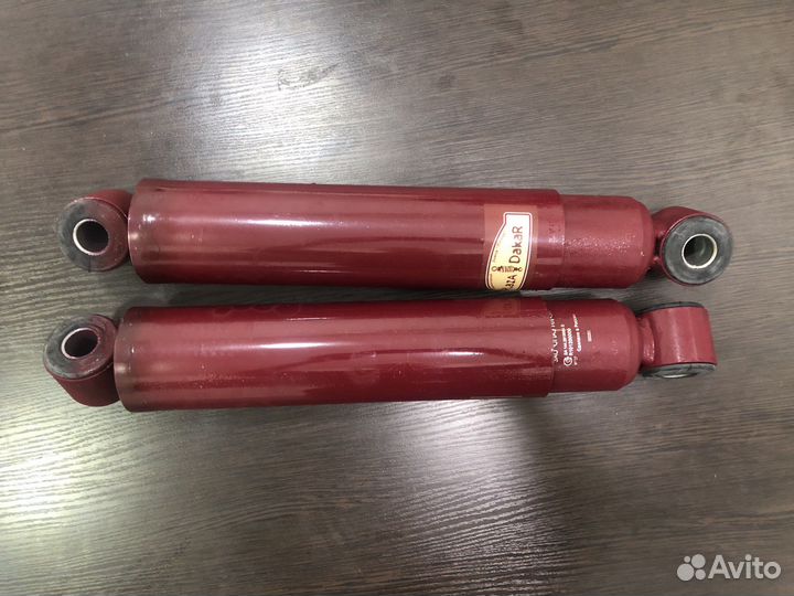 Амортизатор на грузовые автомобили и прицепы