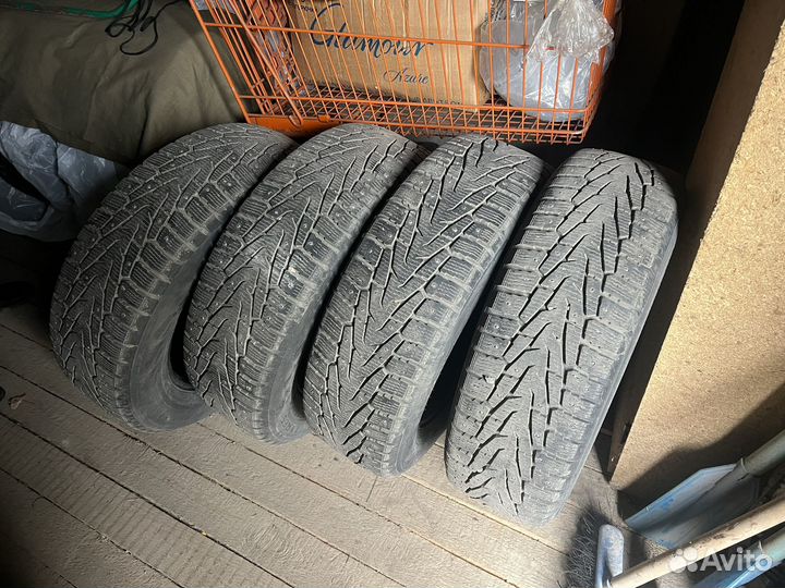 Nokian Tyres Hakka Z 225/65 R17