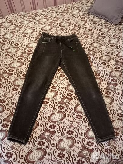 Джинсы 42-44 (26размер)