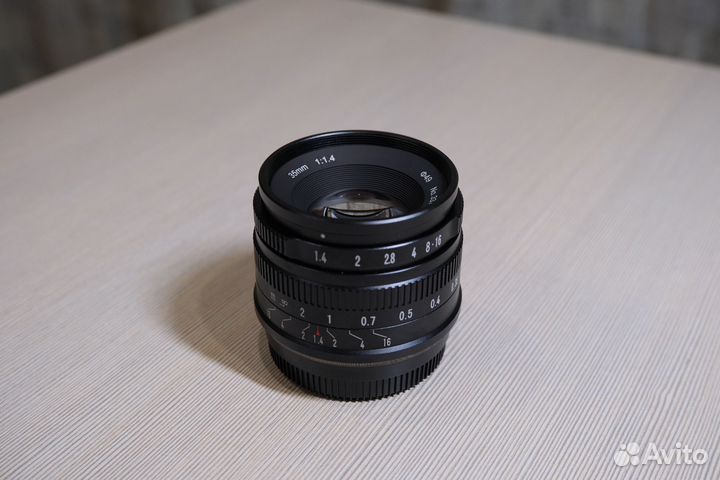 Объектив 7Artisans 35mm f/1.4 X-Mount