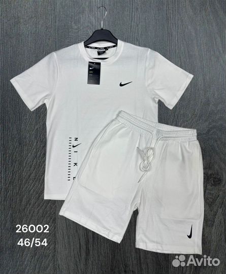 Спортивный костюм Nike