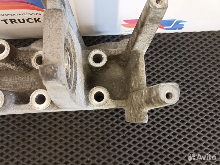 Кронштейн бампера левый Daf CF