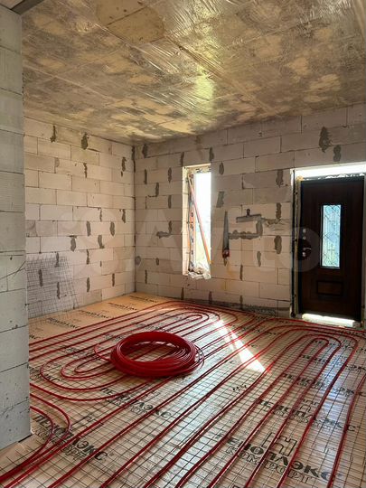 Дом 239,7 м² на участке 14 сот.