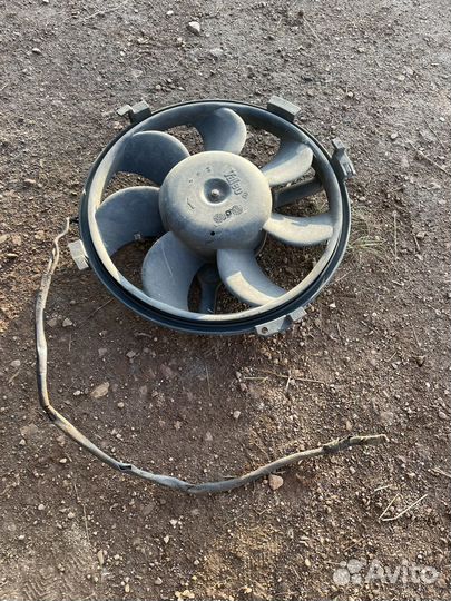 Вентилятор кондиционера VW Passat B5 2.3 AGZ