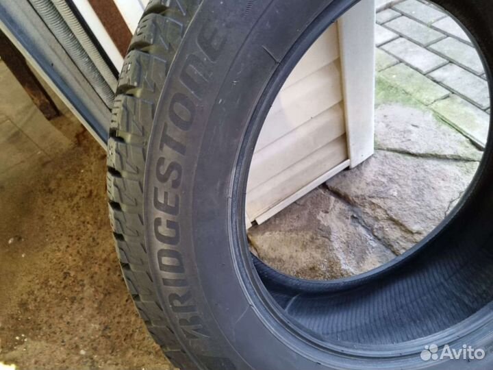 Bridgestone Blizzak Spike-02 SUV 235/60 R18