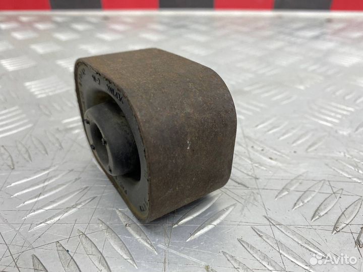 Б/У подушка глушителя (крепления, кронштейн