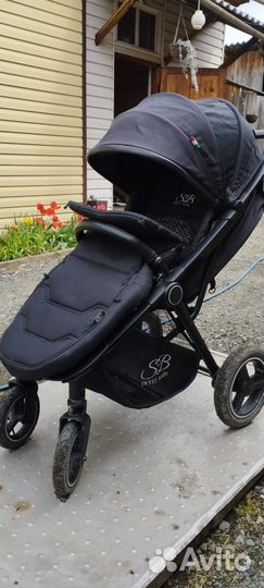 Прогулочная коляска