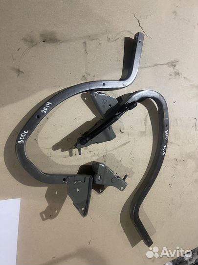 Петли крышки багажника крайслер 300с 2011+