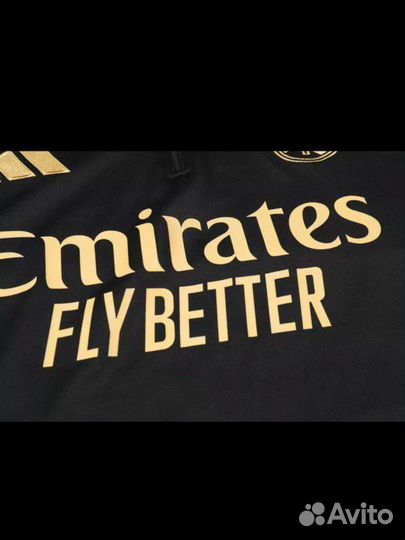 Футбольный свитер adidas Real Madrid