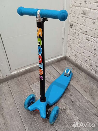 Самокаты Scooter maxi 3-8лет. Микс Новые