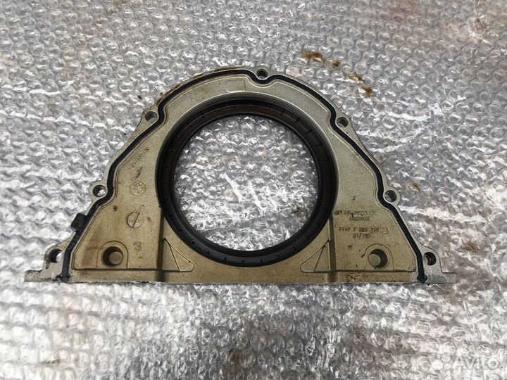 Крышка коленвала задняя BMW 7 F01 F02 N63