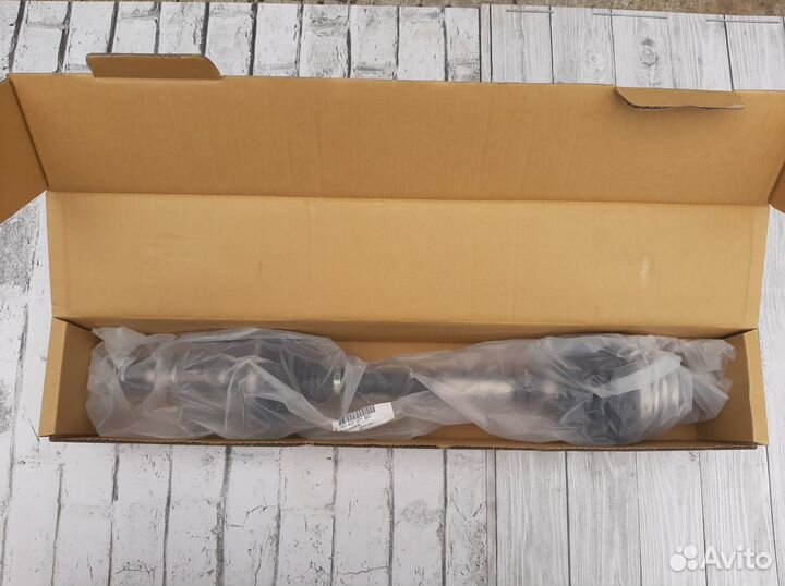 Привод в сборе левый VAG 1.6/1.8/2.0 1K0407271BD