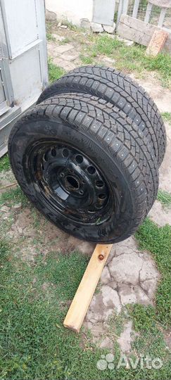 Viatti Brina Nordico V-522 205/65 R15 94T