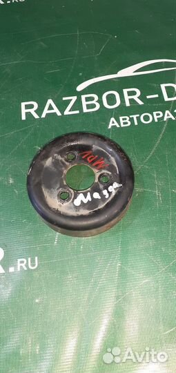 Шкив водяного насоса (помпы) Mazda MPV (LV) I рест